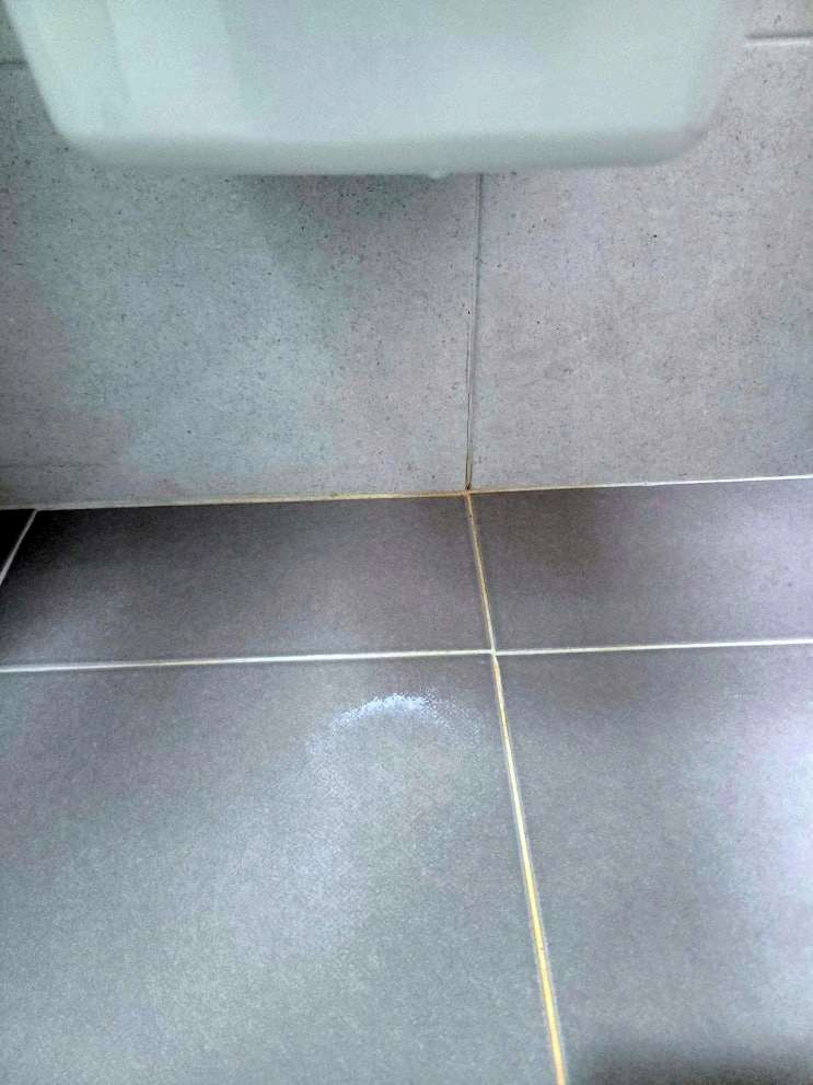 암사동 세면대 수리 현장 사진